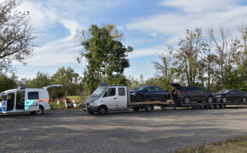 Óriási bírságot kapott egy szabálytalanul vontató, jogsi nélküli autós