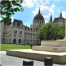 Villanások a közelmúltban átadott Kossuth szoborról