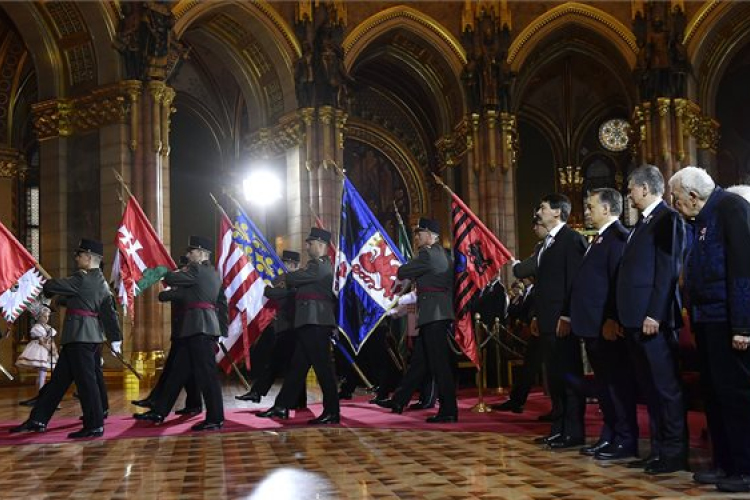 Országszerte megemlékezéseket tartottak a nemzeti ünnepen 