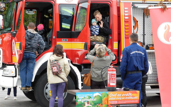 Bemutatók és vetélkedők szórakoztatták a családtagokat