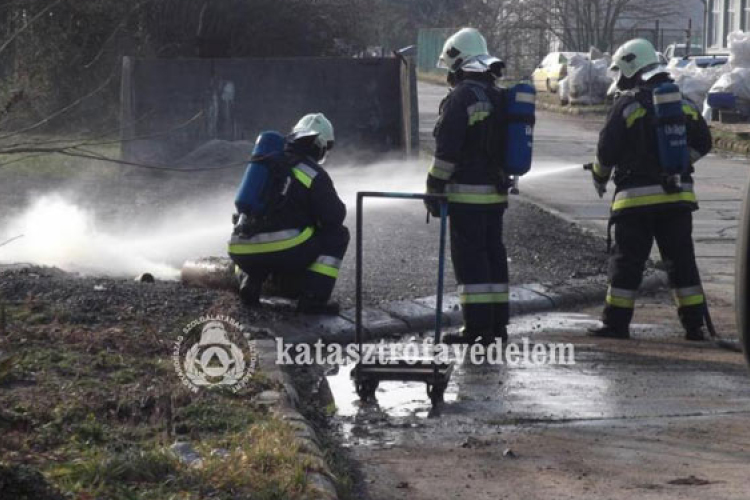 Három ember került kórházba klórgáz-szivárgás miatt
