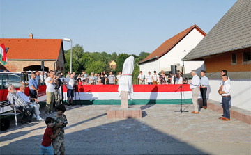 Átadták a Nemzeti összetartozás terét Csikóstőttősön 