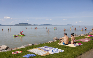 Több mint kétszáz hajó is indulhat az idei Balaton-átevezésen