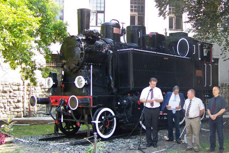 Csomópont és Központ; Dombóvár-Pécs együtt!