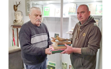 Adomány a Fekete István Múzeum részére