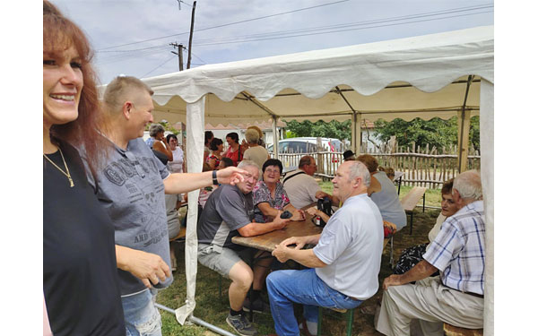 Baráti találkozót tartottak a Dombóvár-Szőlőhegyről elszármazottak és a városrész lakói