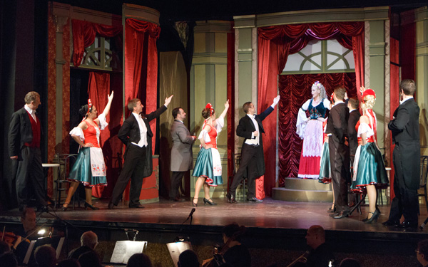 A Csárdáskirálynő nagyoperett Dombóváron