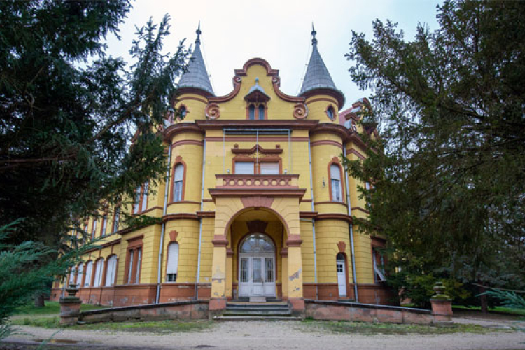 Tízmilliárd forintból fejlesztik a Kaposi Mór Oktató Kórház mosdósi telephelyét