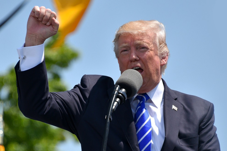 Donald Trump nagyon jónak minősítette megbízottjai és Vlagyimir Putyin moszkvai találkozóját