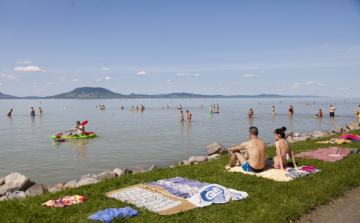 Jövő szombaton negyvenedszer tartják meg a Balaton-átúszást 