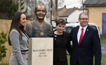 Szülőhelye méltó módon őrzi a legendás focista emlékét